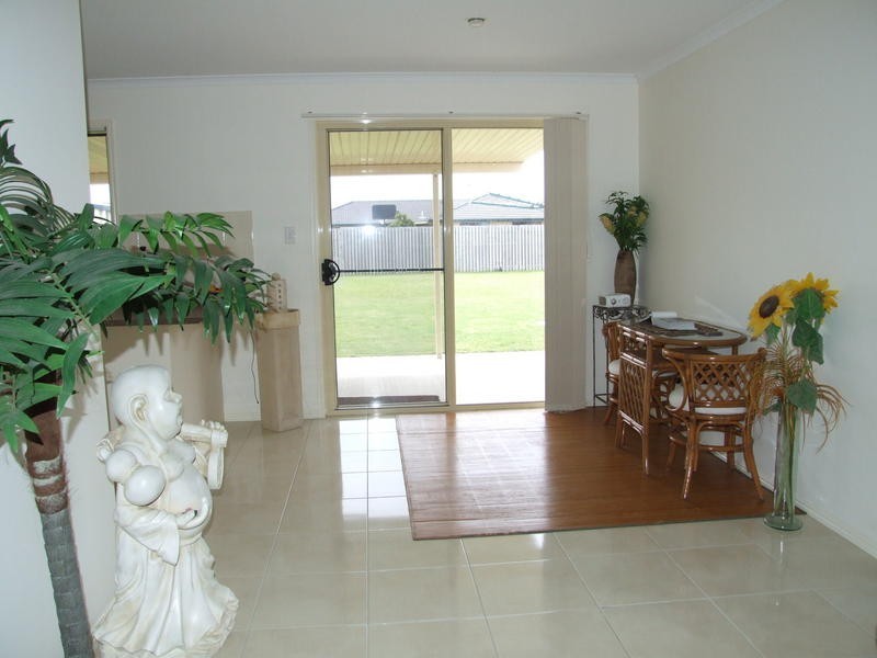 81 Martin St, Point Vernon QLD 4655