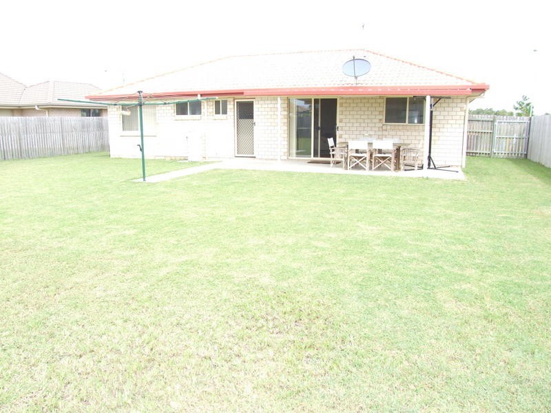 81 Martin St, Point Vernon QLD 4655