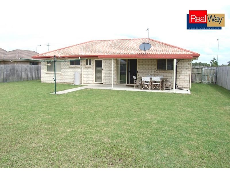 81 Martin St, Point Vernon QLD 4655
