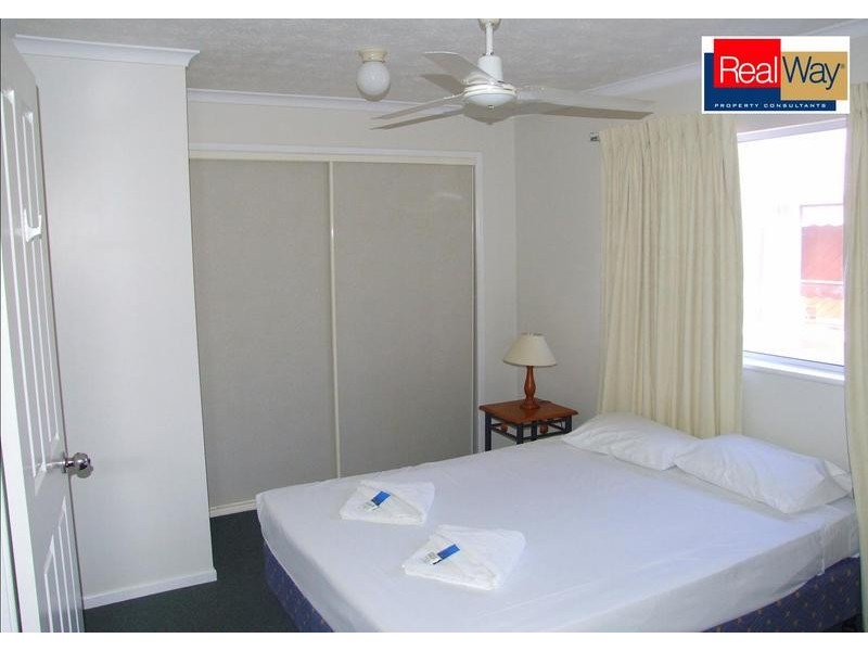 6/ 407 Esplanade, Torquay QLD 4655