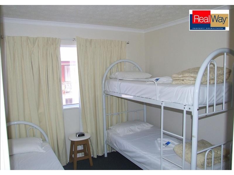 6/ 407 Esplanade, Torquay QLD 4655