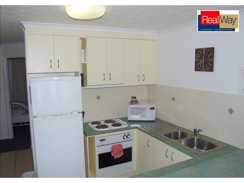 6/ 407 Esplanade, Torquay QLD 4655