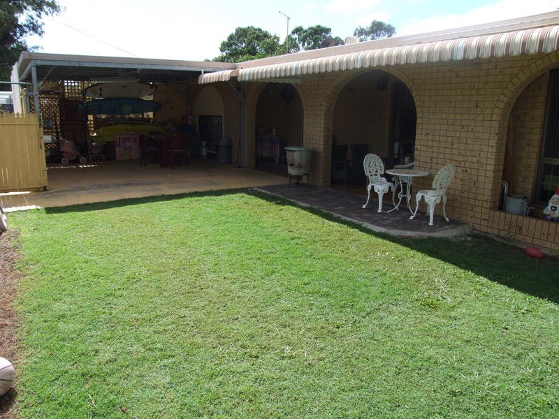 100 Denmans Camp Rd, Torquay QLD 4655