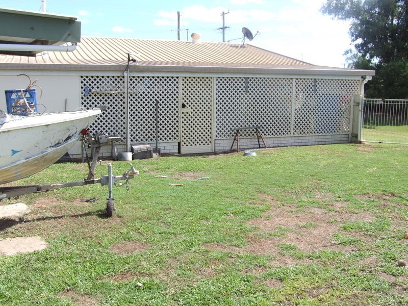 100 Denmans Camp Rd, Torquay QLD 4655