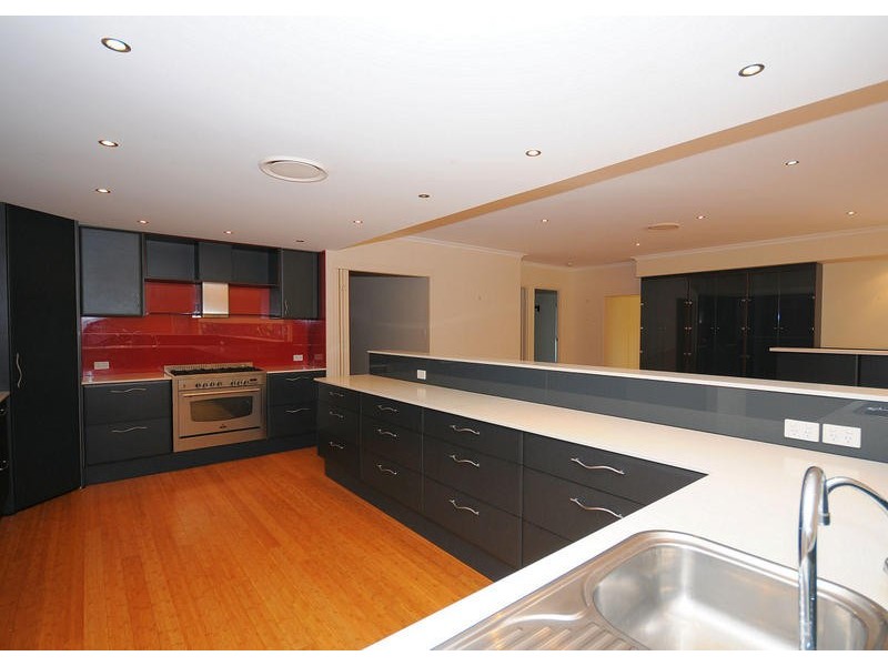 118 Honeyeater Drve, Sunshine Acres QLD 4655