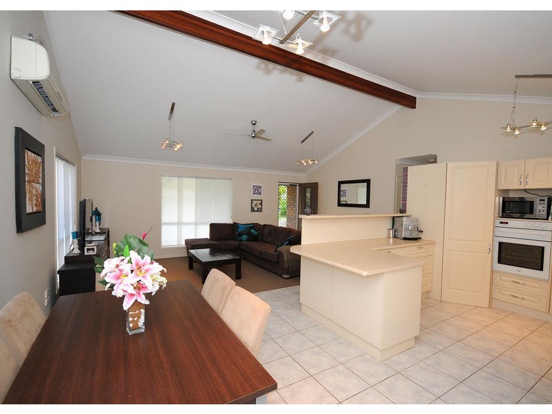 28 Fairway Drive, Urraween QLD 4655