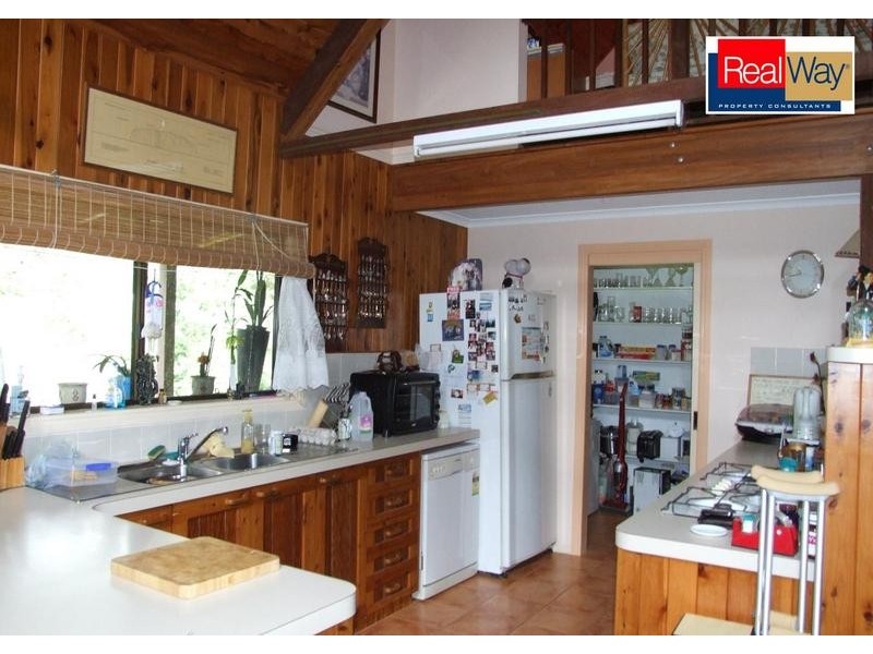 37 Beacon Rd, Booral QLD 4655