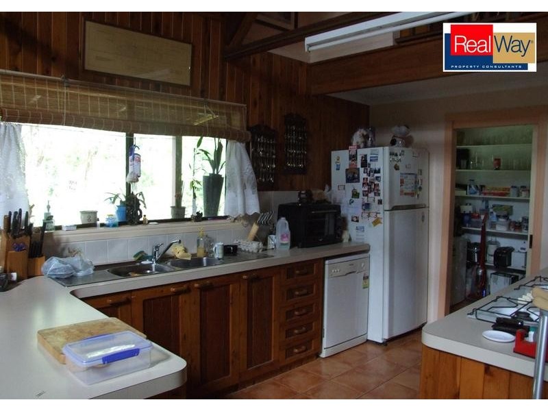 37 Beacon Rd, Booral QLD 4655