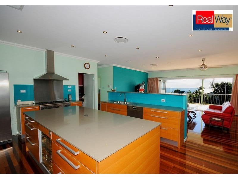 11 Aplin St, Point Vernon QLD 4655