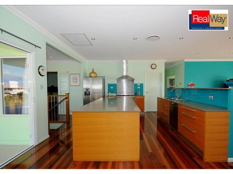 11 Aplin St, Point Vernon QLD 4655