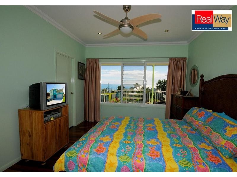 11 Aplin St, Point Vernon QLD 4655