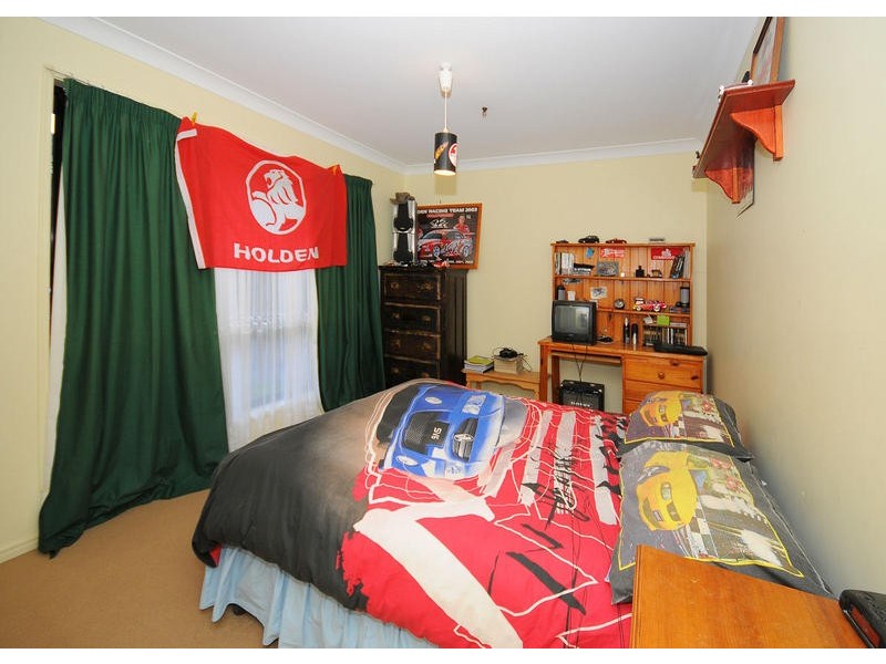 36 Beacon Road, Booral QLD 4655