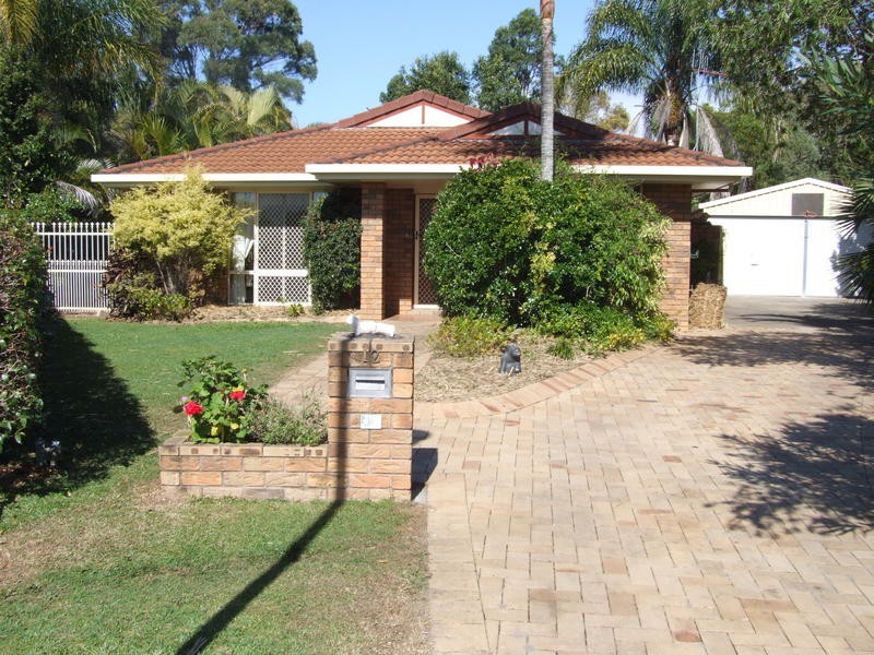 12 Elm Crt, Kawungan QLD 4655