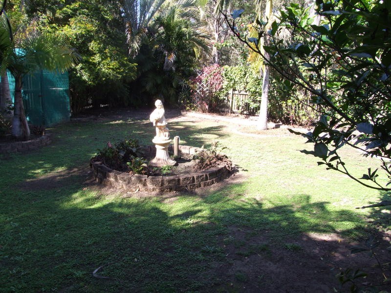 12 Elm Crt, Kawungan QLD 4655