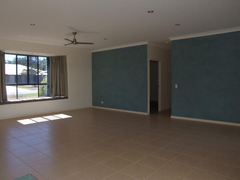 20 Rosewood Avenue, Wondunna QLD 4655