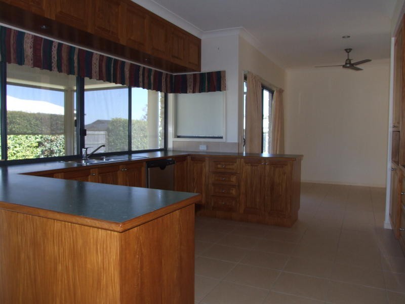 20 Rosewood Avenue, Wondunna QLD 4655