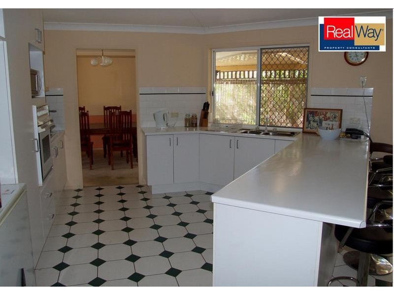 10 Mackay Dr, Kawungan QLD 4655