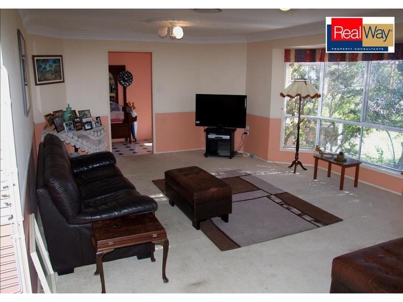 10 Mackay Dr, Kawungan QLD 4655