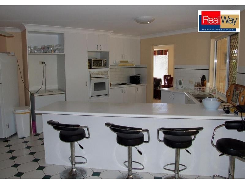 10 Mackay Dr, Kawungan QLD 4655