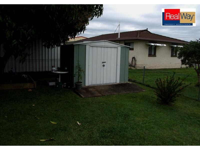 35 Winchelsea St, Pialba QLD 4655