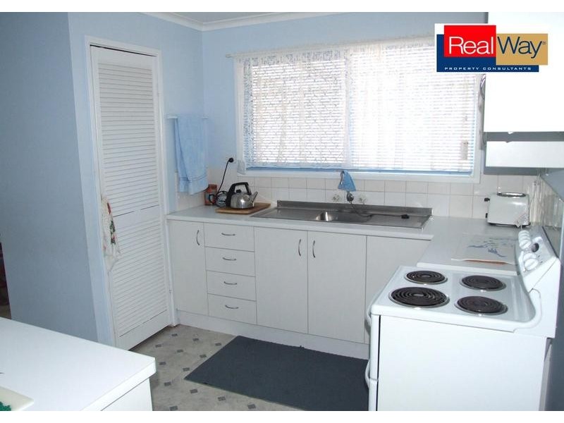 3 Hayworth St, Point Vernon QLD 4655