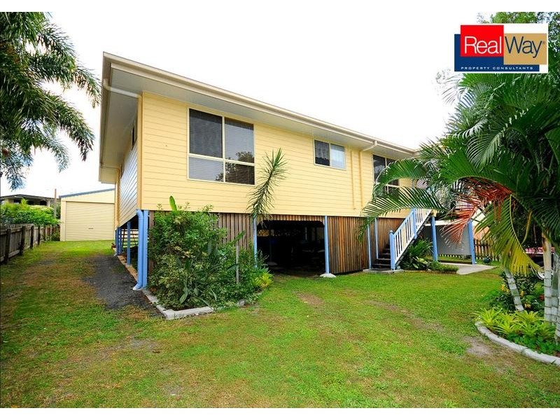 17 Andersen Ave, Urraween QLD 4655