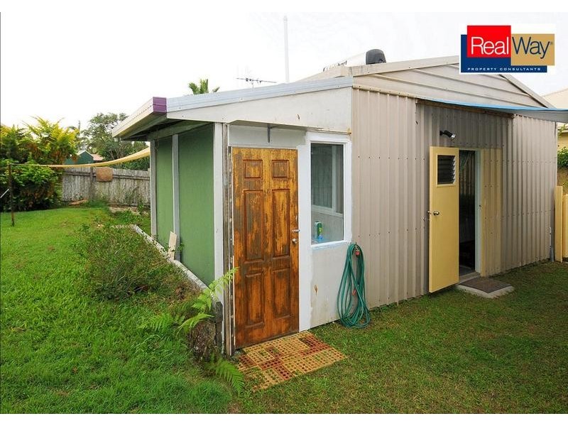 17 Andersen Ave, Urraween QLD 4655