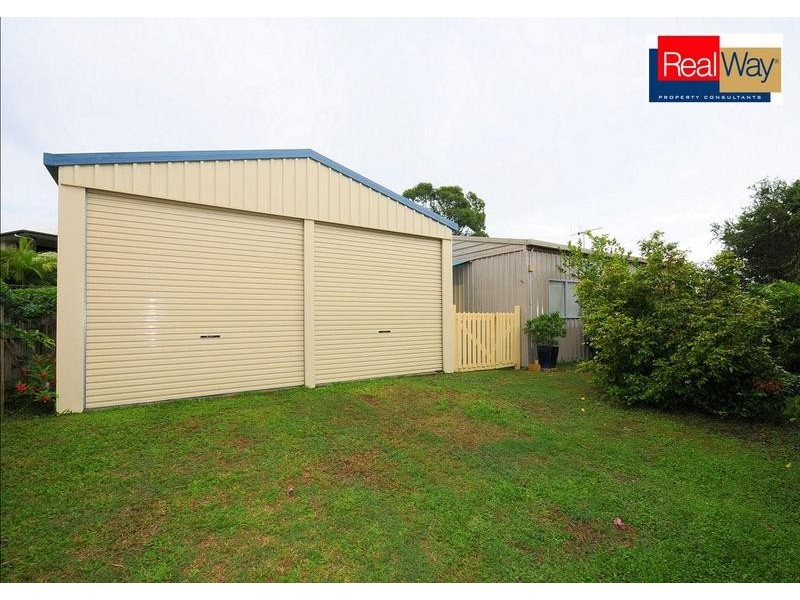 17 Andersen Ave, Urraween QLD 4655