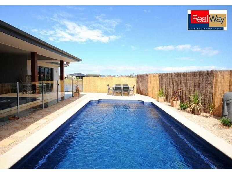 Eli Waters QLD 4655