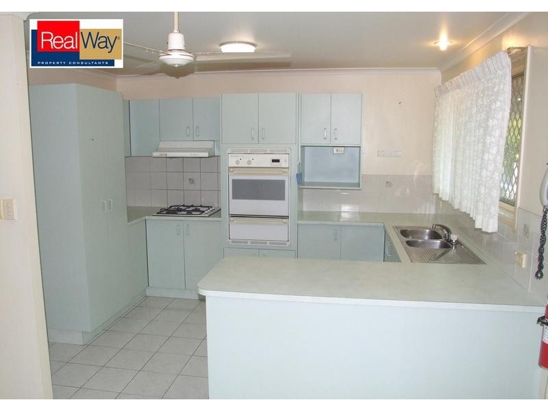 9 Masters Crt, Urraween QLD 4655