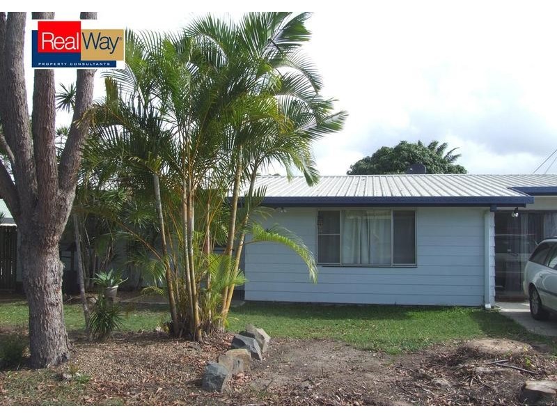 4 Pineapple St, Torquay QLD 4655