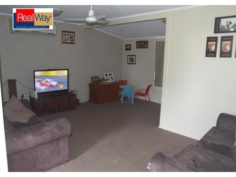 4 Pineapple St, Torquay QLD 4655