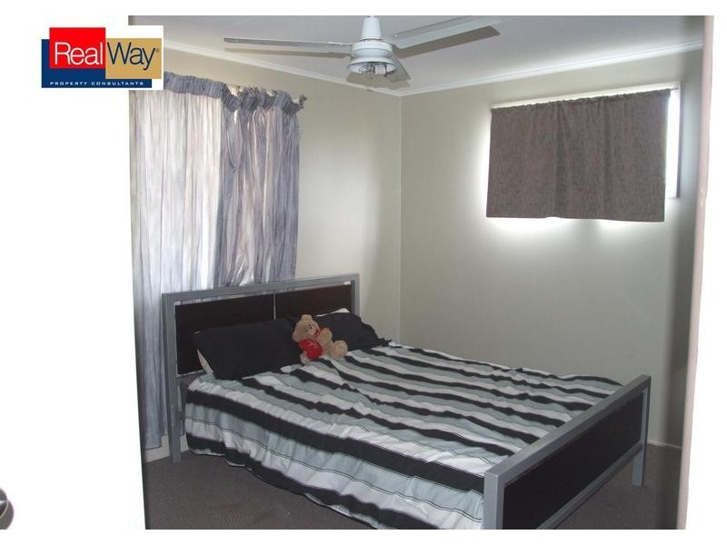 4 Pineapple St, Torquay QLD 4655