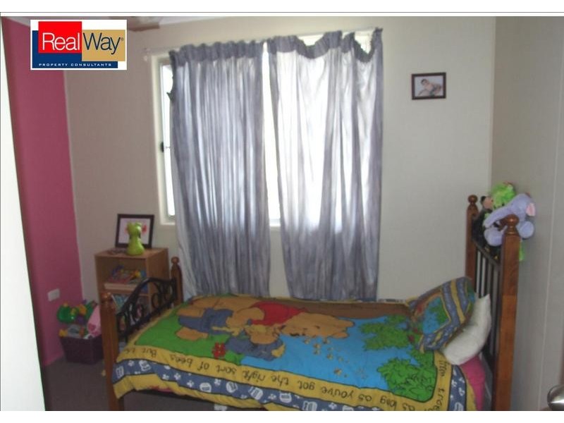 4 Pineapple St, Torquay QLD 4655