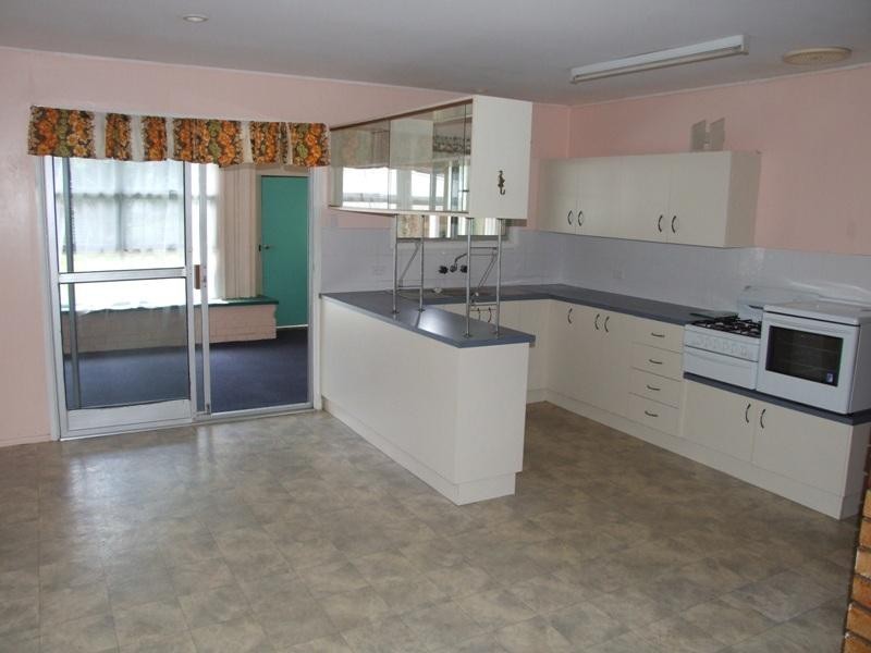 17 Tingira Tce, Scarness QLD 4655