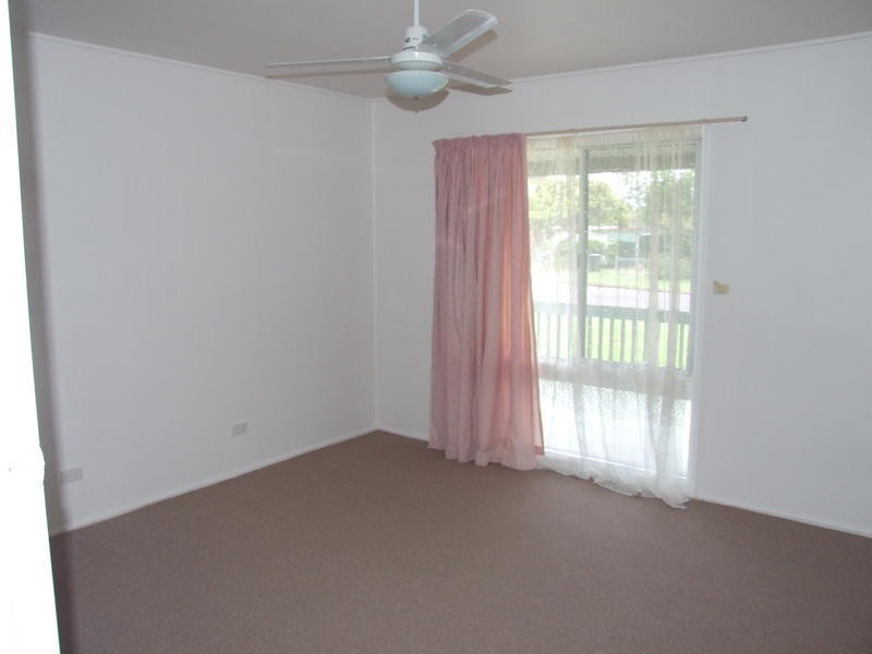 17 Tingira Tce, Scarness QLD 4655