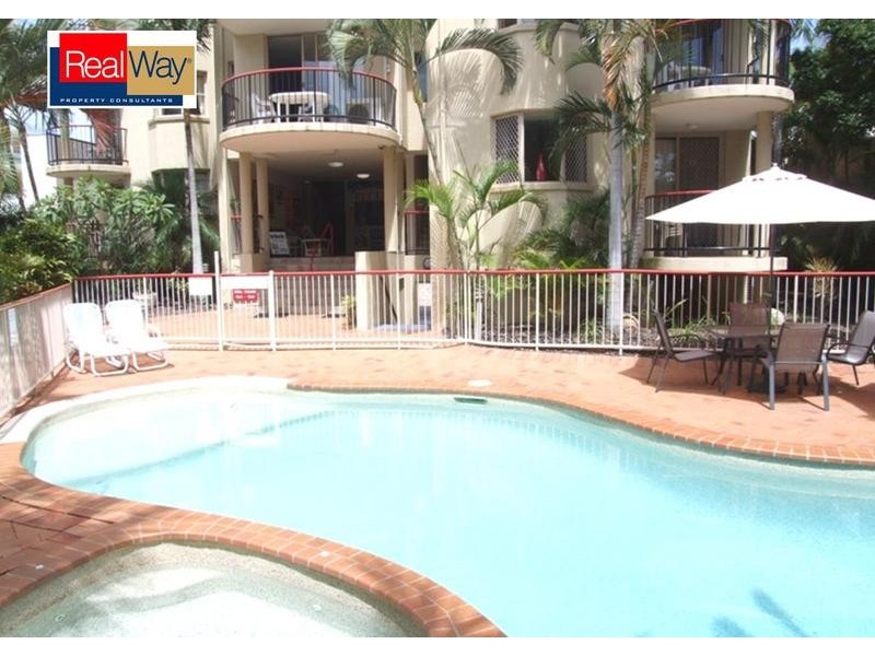 11/ 566 Charlton Esplanade, Urangan QLD 4655