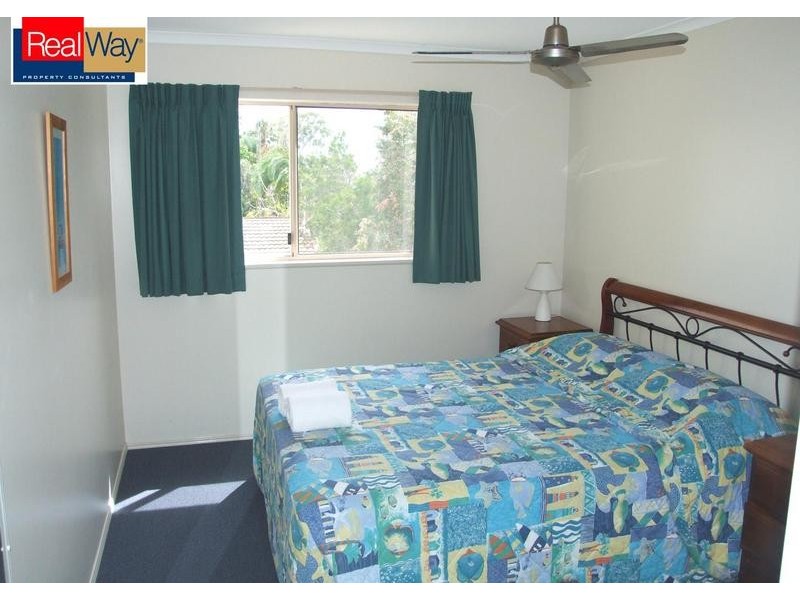 11/ 566 Charlton Esplanade, Urangan QLD 4655