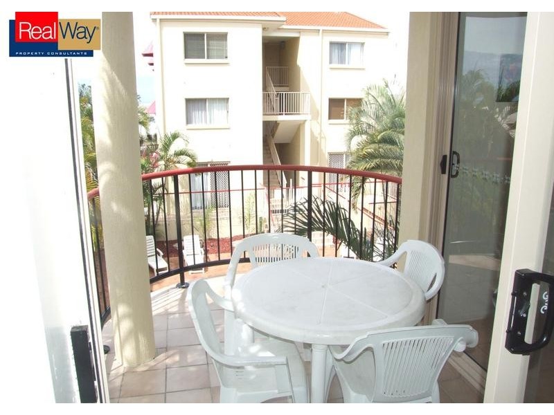 11/ 566 Charlton Esplanade, Urangan QLD 4655