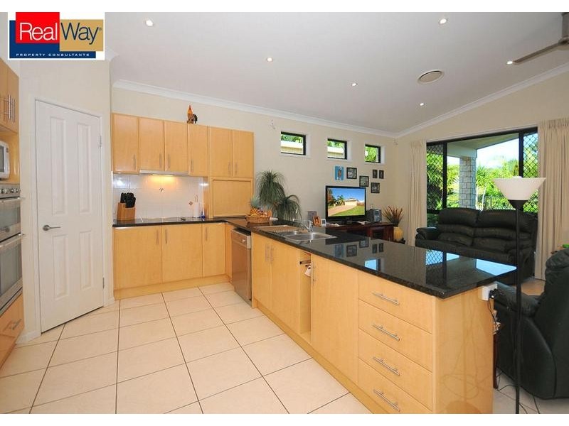 16 Eagle Beach Rd, Dundowran Beach QLD 4655