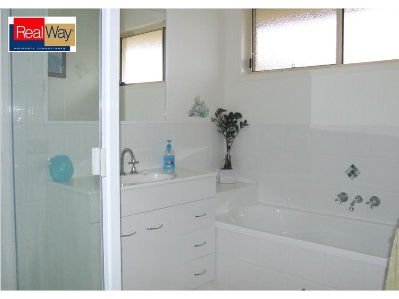 Eli Waters QLD 4655