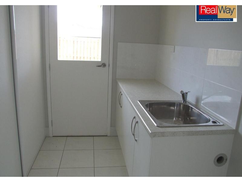 11 Parklands Blvd, Wondunna QLD 4655