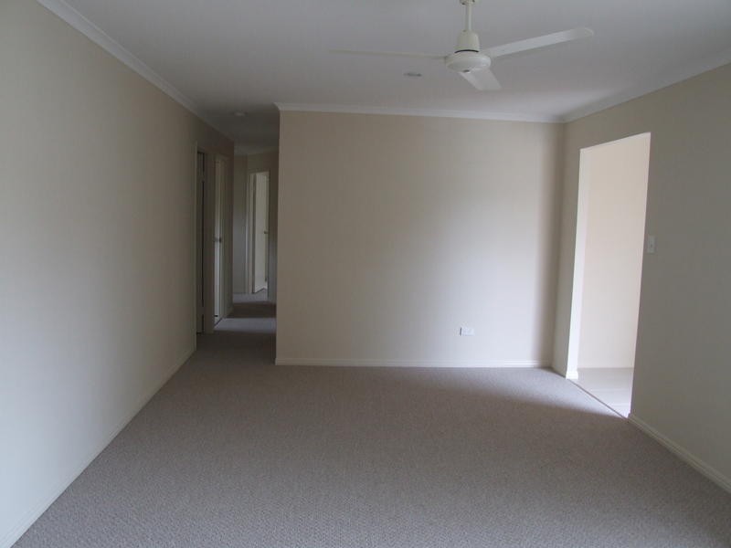 2 Alison Dr, Torquay QLD 4655