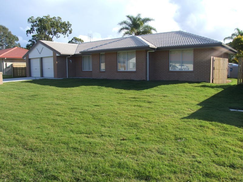 2 Alison Dr, Torquay QLD 4655