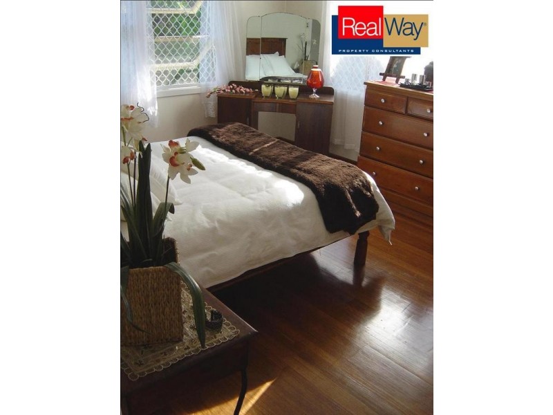 4 Brown St, Torquay QLD 4655