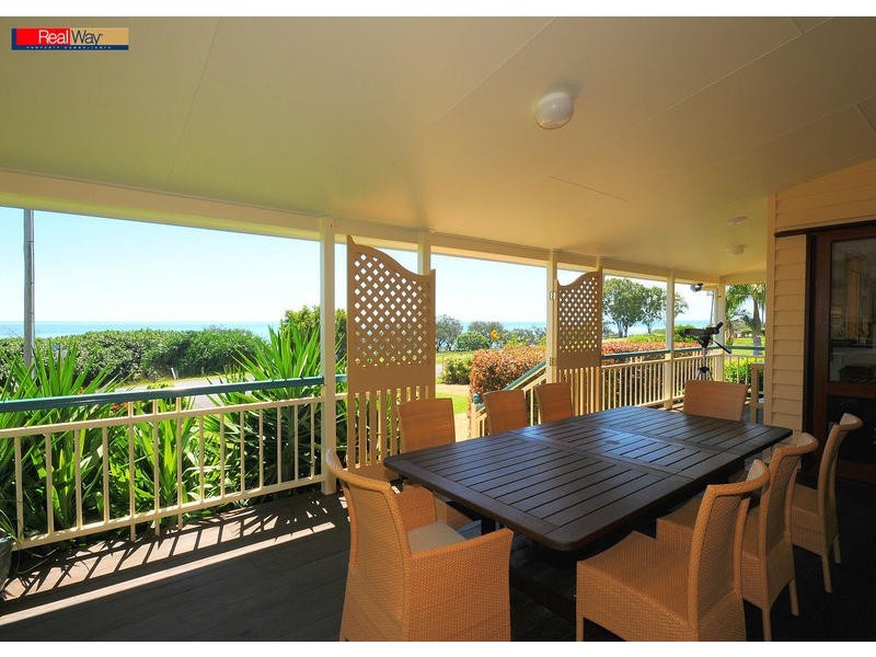 85 Esplanade, Point Vernon QLD 4655