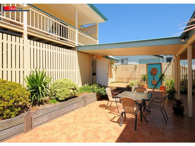 85 Esplanade, Point Vernon QLD 4655