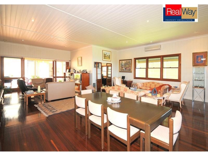 85 Esplanade, Point Vernon QLD 4655