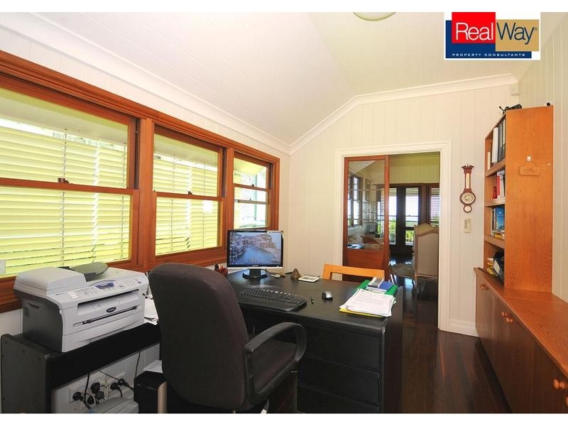 85 Esplanade, Point Vernon QLD 4655
