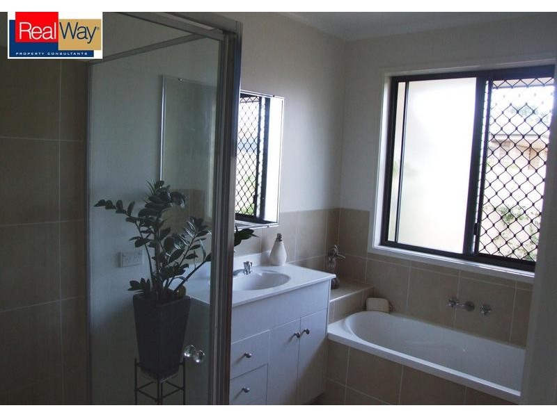 1/ 62 Pembridge Cct, Urraween QLD 4655